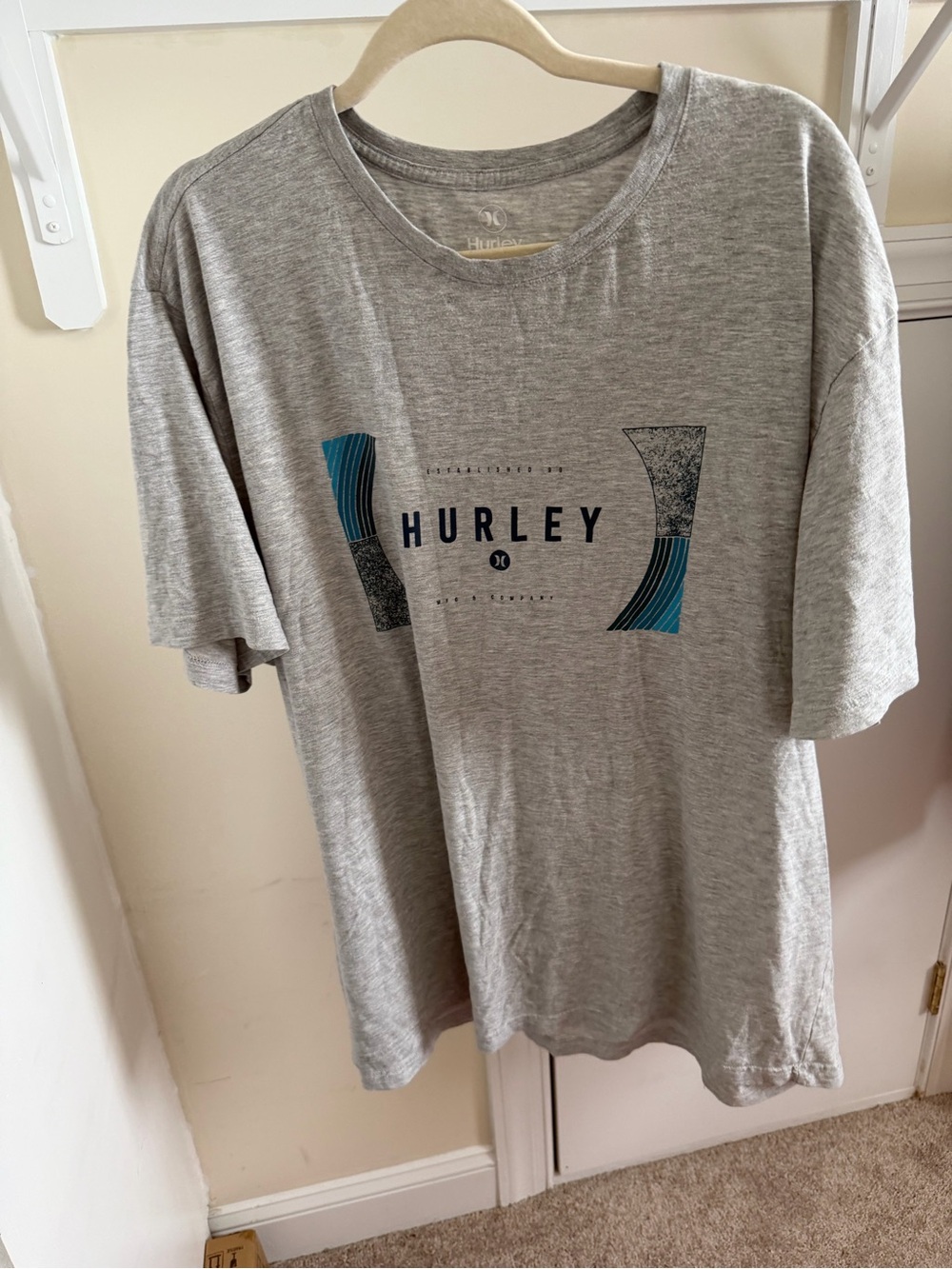 Men's Hurley Grey Graphic Tee Shirt Size XXL